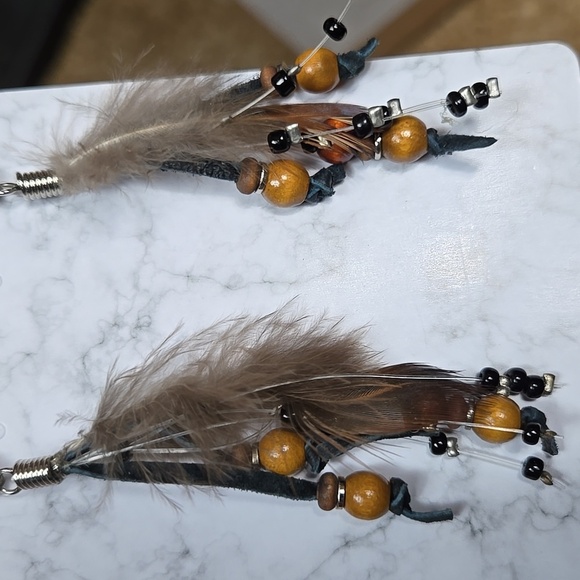 Vintage Feather and Bead Dangle Earrings - Picture 11 of 17